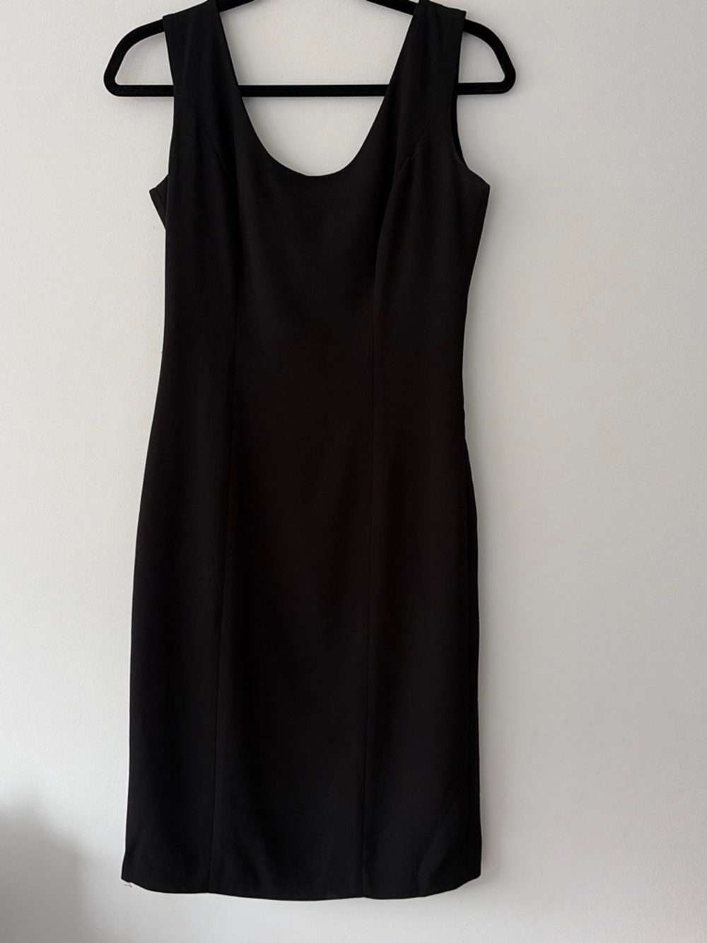 Chaus Black Scoop Neck Sheath Dress